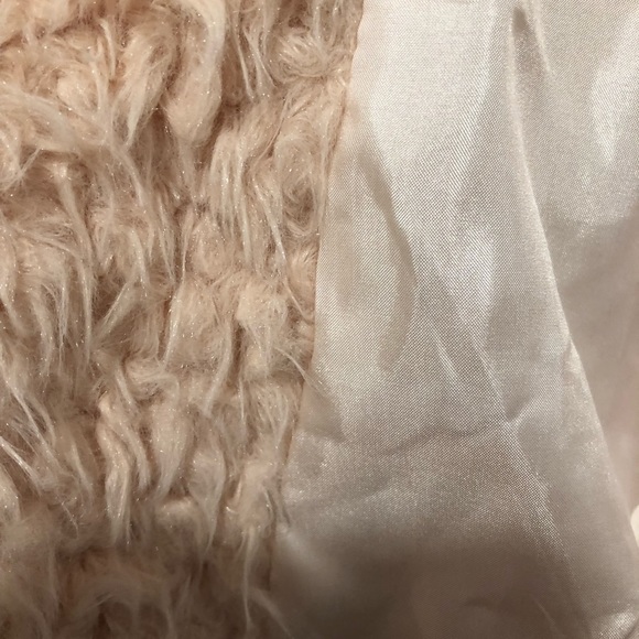 Kala Vella Soft Pink Fuzzy Coat - Picture 5 of 8